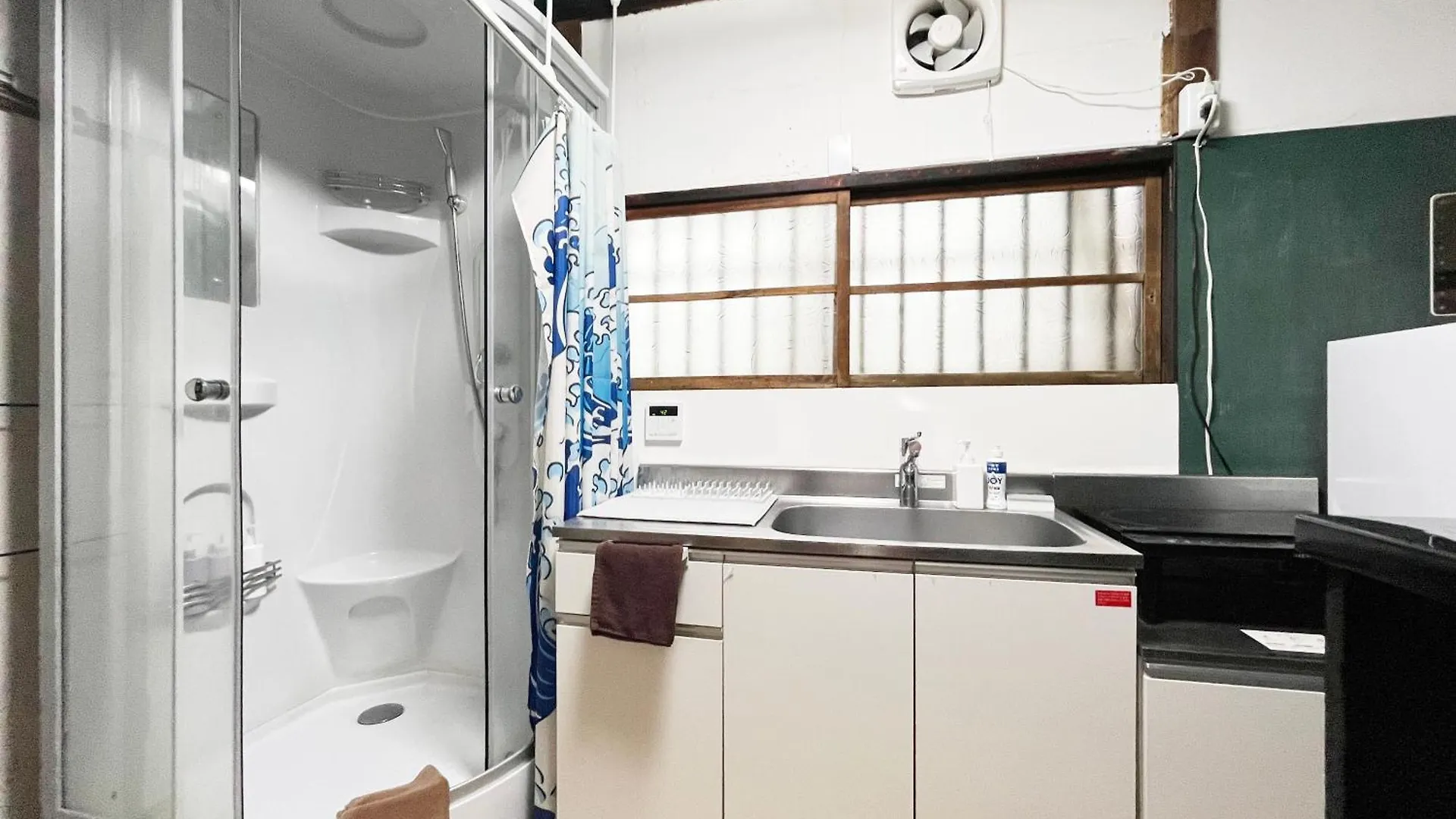 弥生町1丁目戸建 Villa Tokyo 0*,  Japan