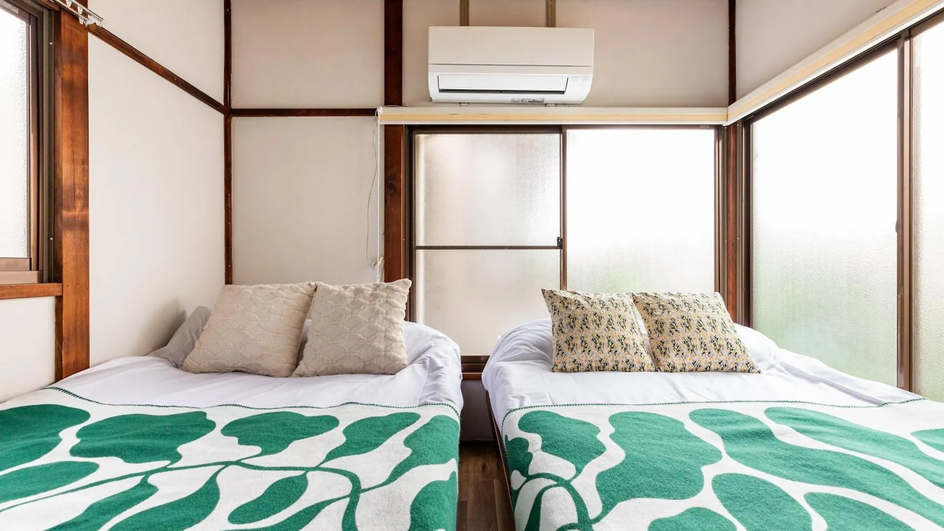 弥生町1丁目戸建 Villa Tokyo 0*,  Japan